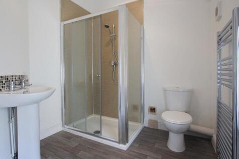 Bathroom 2.jpg