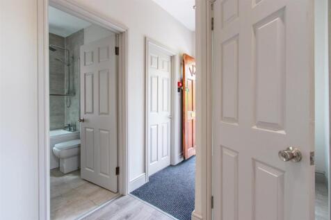 Bryngwyn Road US Hallway.jpg