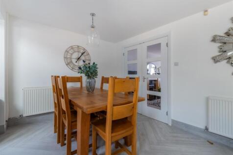 Clos Tecwyn 10-18.jpg