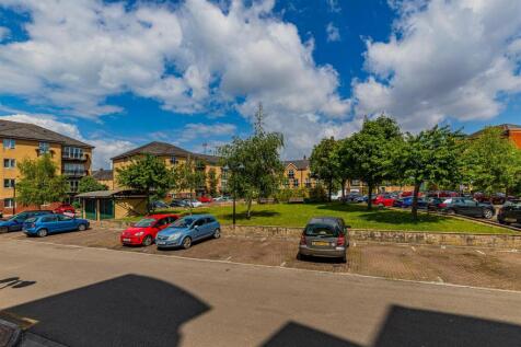 Adventurers Quay 63-4.jpg
