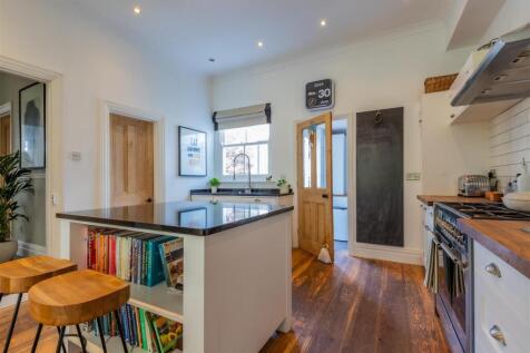 Waterloo Gardens 15-26.jpg