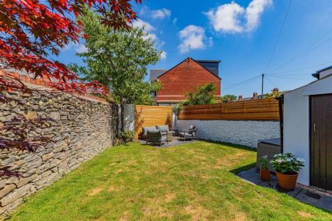 Waterloo Gardens 15-30.jpg