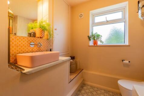 St Patricks Court 12-15.jpg