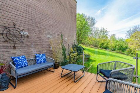 St Patricks Court 12-33.jpg