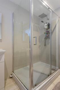 Claude Road 37, 2-2.jpg