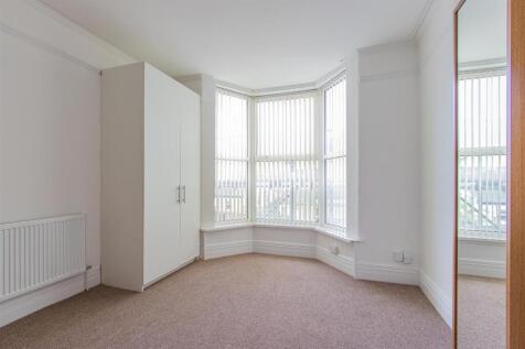 Connaught Road 31, 4-6.jpg