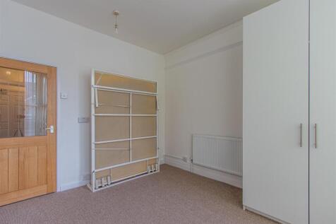 Connaught Road 31, 4-5.jpg