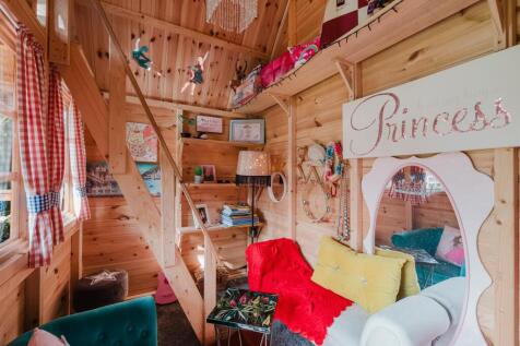 Play house