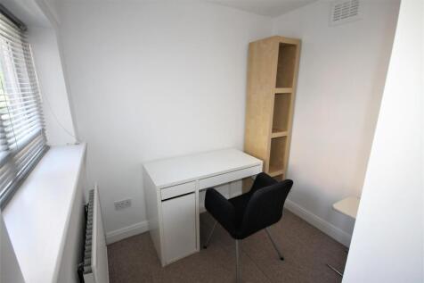 Walk in wardrobe area