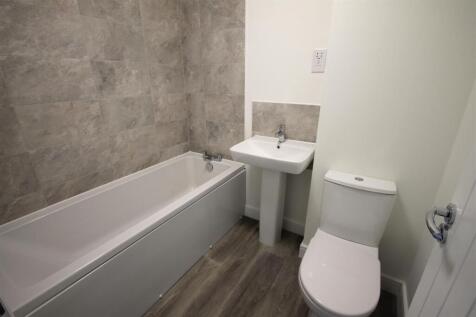 Main bathroom