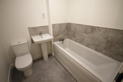 Main bathroom