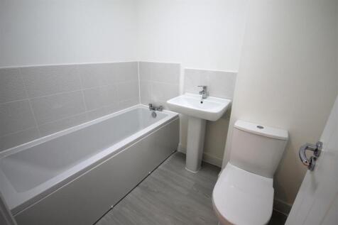 Main bathroom
