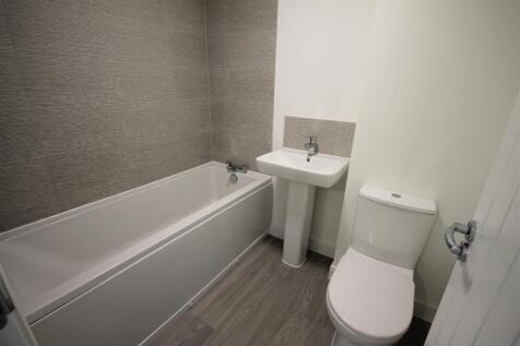 Main bathroom