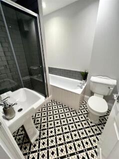 4 piece bathroom