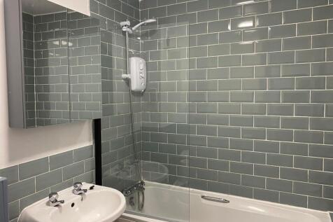 Bathroom - shower screen