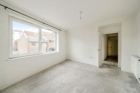 1315636-3-685aa68...