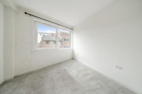 1315636-4-685aa84...