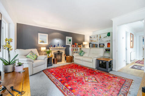 1359512-10-68daa4...