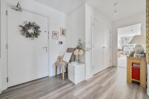 1339812-9-689b3f1...