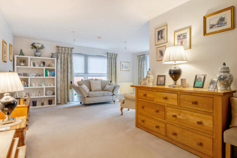 1384614-4-692829c...