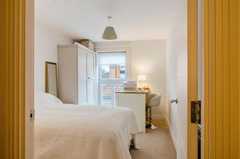 1384614-5-692829c...