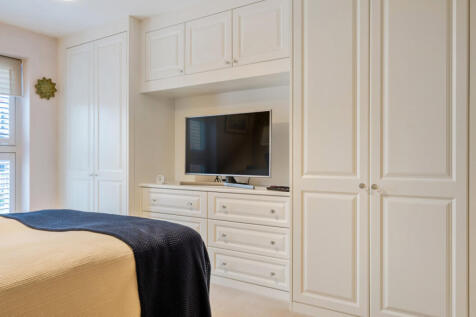 1384614-8-692829f...