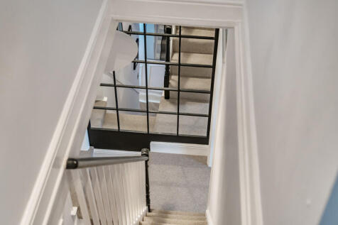 1354332-10-68e8fe...