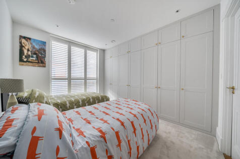 1371482-17-68f79b...