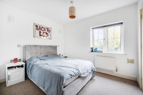 1372530-10-68f9fd...