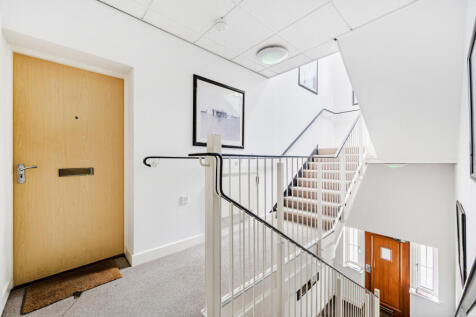 1372530-15-68fa17...