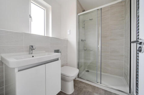 1369887-7-68ef86b...