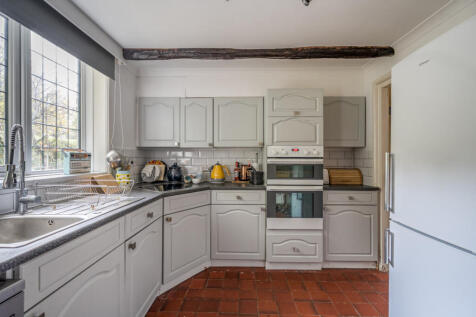 1375201-22-690b2c...