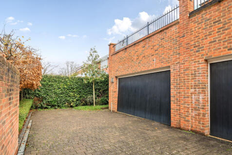 1381419-15-691488...