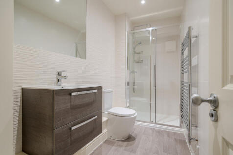 1380143-8-6915b2e...