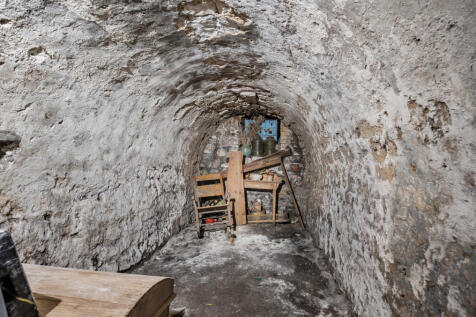 1383918-20-692079...