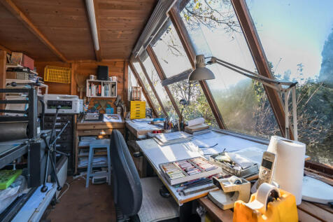 1383918-8-692078e...