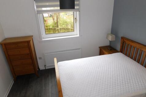 5214-20210420111437-aa-bughtlin-loan-edinburgh-bedroom1