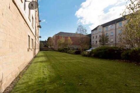 2877-20180205080203-Cadiz-extgardensf