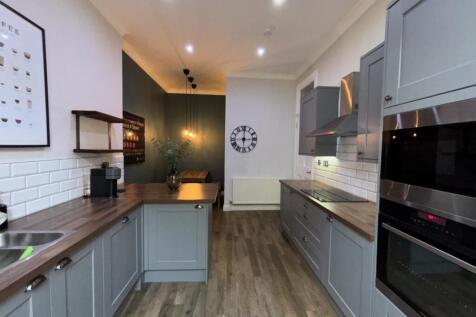 1.1 43 FD KItchen