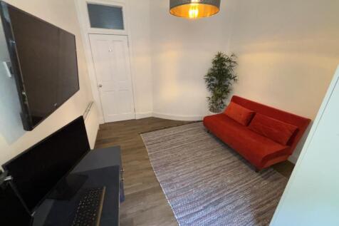 1.1 43 FD -2nd bedroom