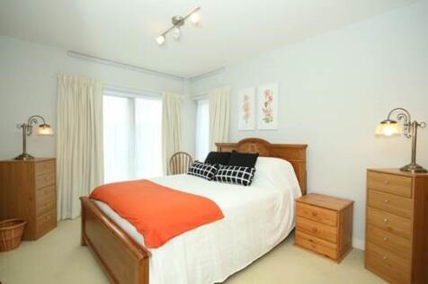 3090-20180529035852-bedroom1