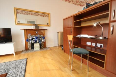 5260-20210519110151-lounge2