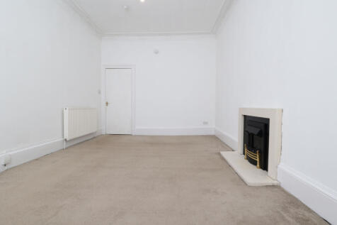 1702 SR Lounge