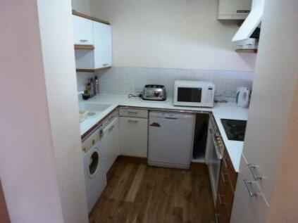 3167-20180706064105-5.-0.2-140-Clyde-Street