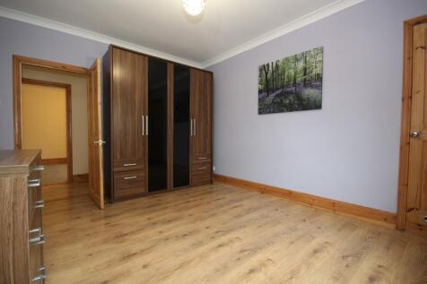 5178-20210404185812-18-Swinton-Drive-0007