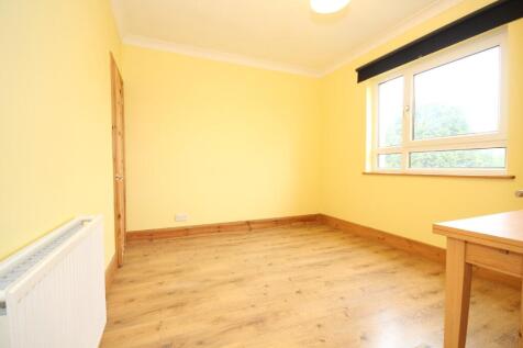 5178-20210404185837-18-Swinton-Drive-0009
