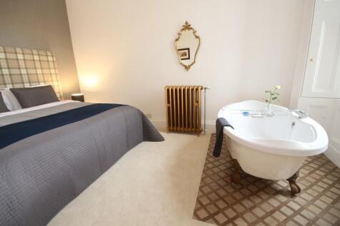 5260-20210519110437-bedroom