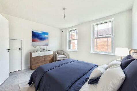 Bedroom.JPG