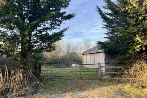Plot access from Cock Lane