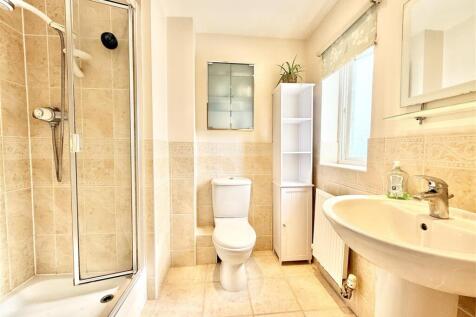 Bedroom One En-Suite